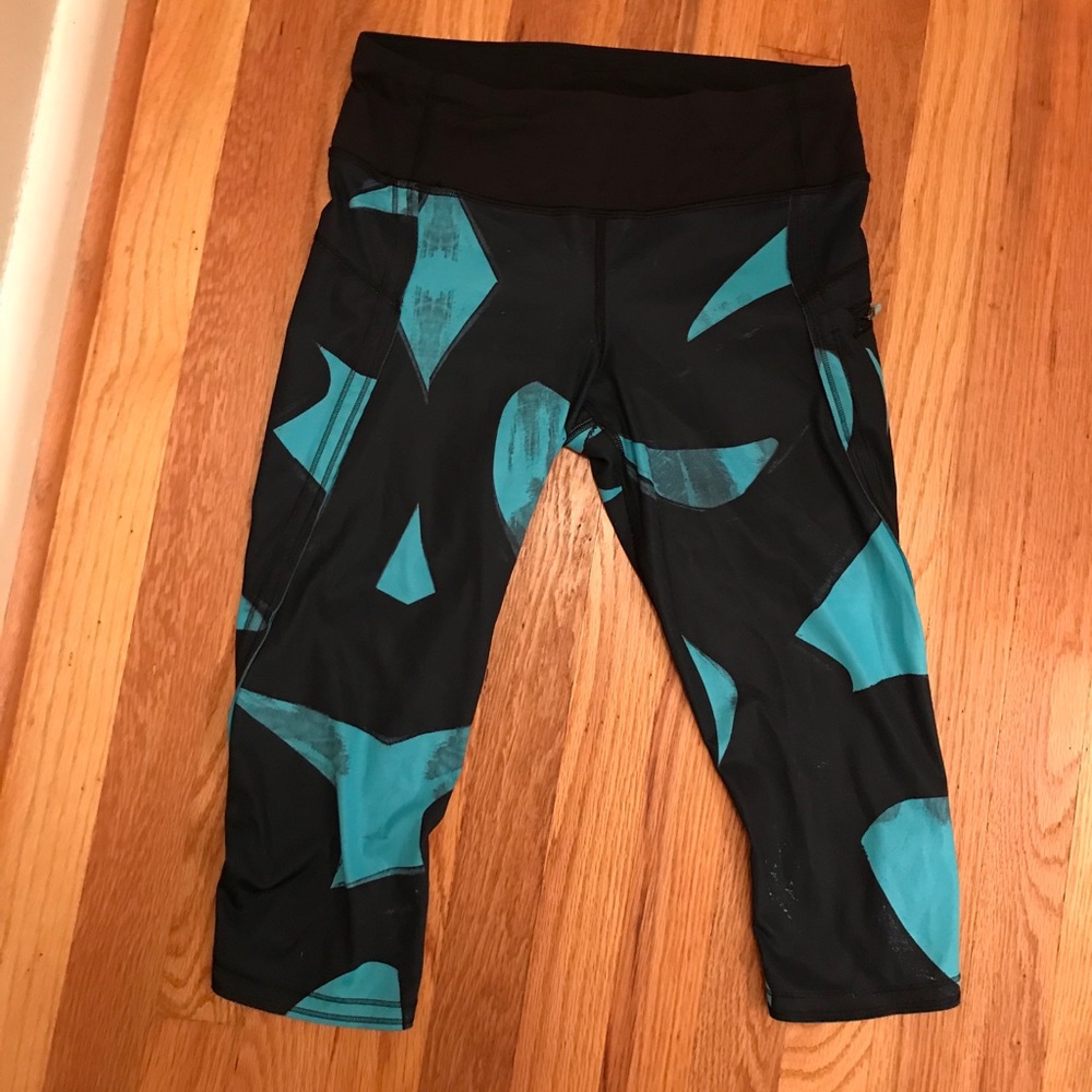 LULULEMON 🍋 Crop Legging Blue & Turquoise size 6